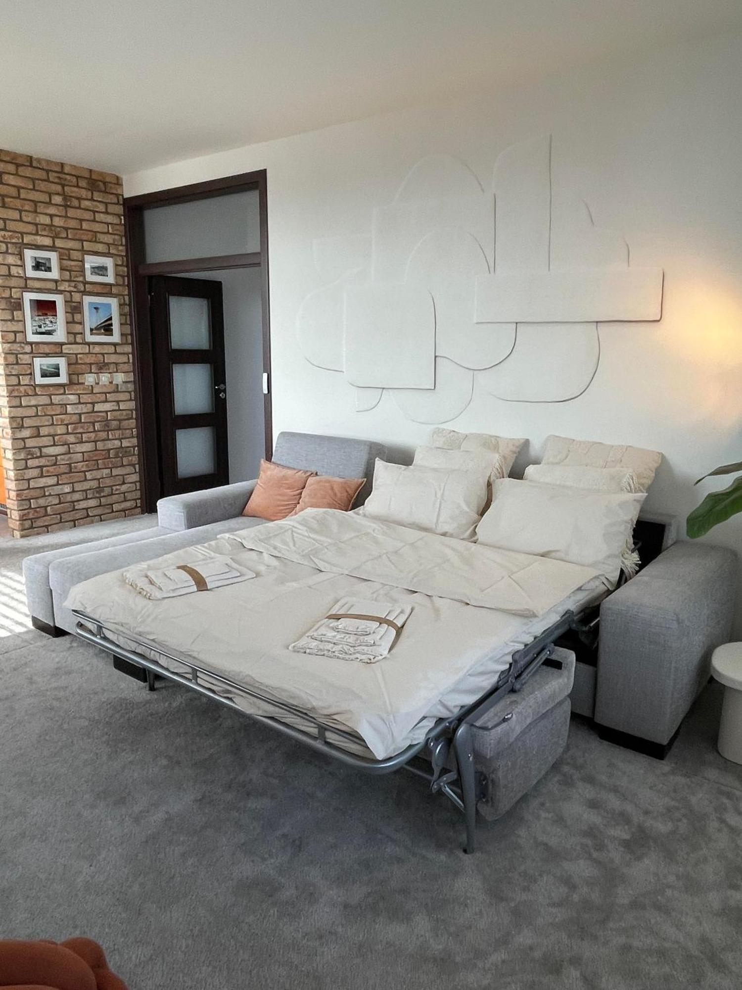 Panorama View Design Apt In Old Town - Free Parking Bratislava Exterior photo